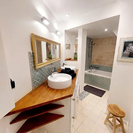 Appartement Spacieux & Charmant A Montmartre